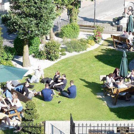 Haughton Arms Hotel Alford  ภายนอก รูปภาพ