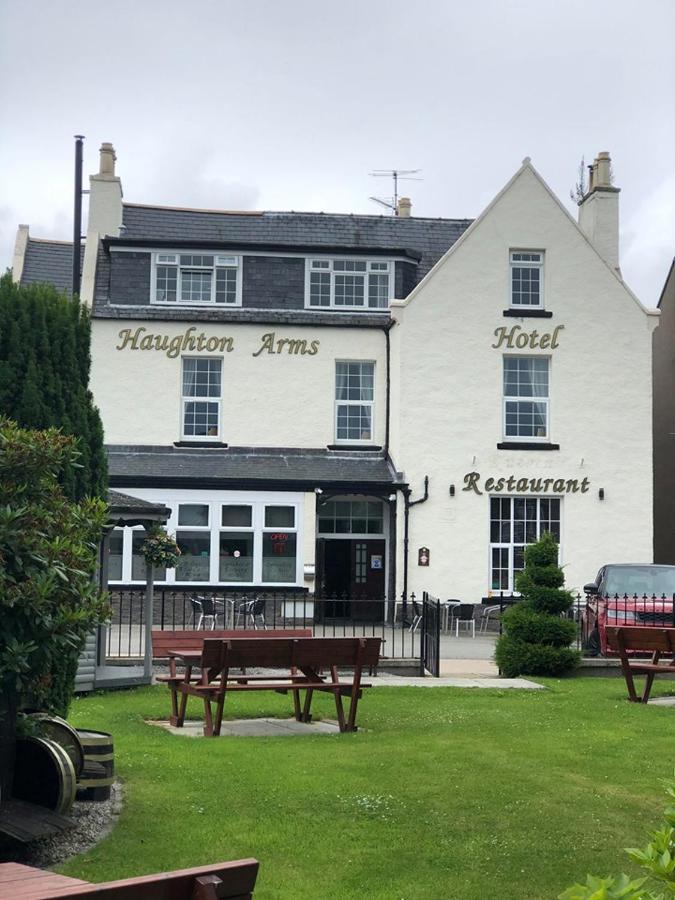 Haughton Arms Hotel Alford  ภายนอก รูปภาพ